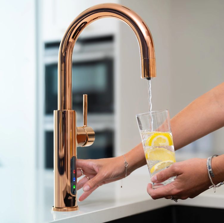 Aquatap Digital 5 in 1 Sparkling Instant Boiling, Chilled Filtered Water Tap| Fizz C Shape - The Tap Specialist