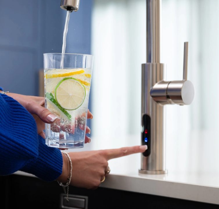 Aquatap Digital 5 in 1 Sparkling Instant Boiling, Chilled Filtered Water Tap| Fizz C Shape - The Tap Specialist