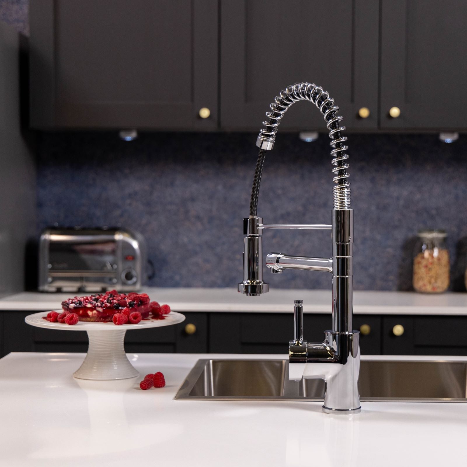 Ellsi 3 - in - 1 Multiuse Boiling Water Tap with Pull - Out - The Tap Specialist