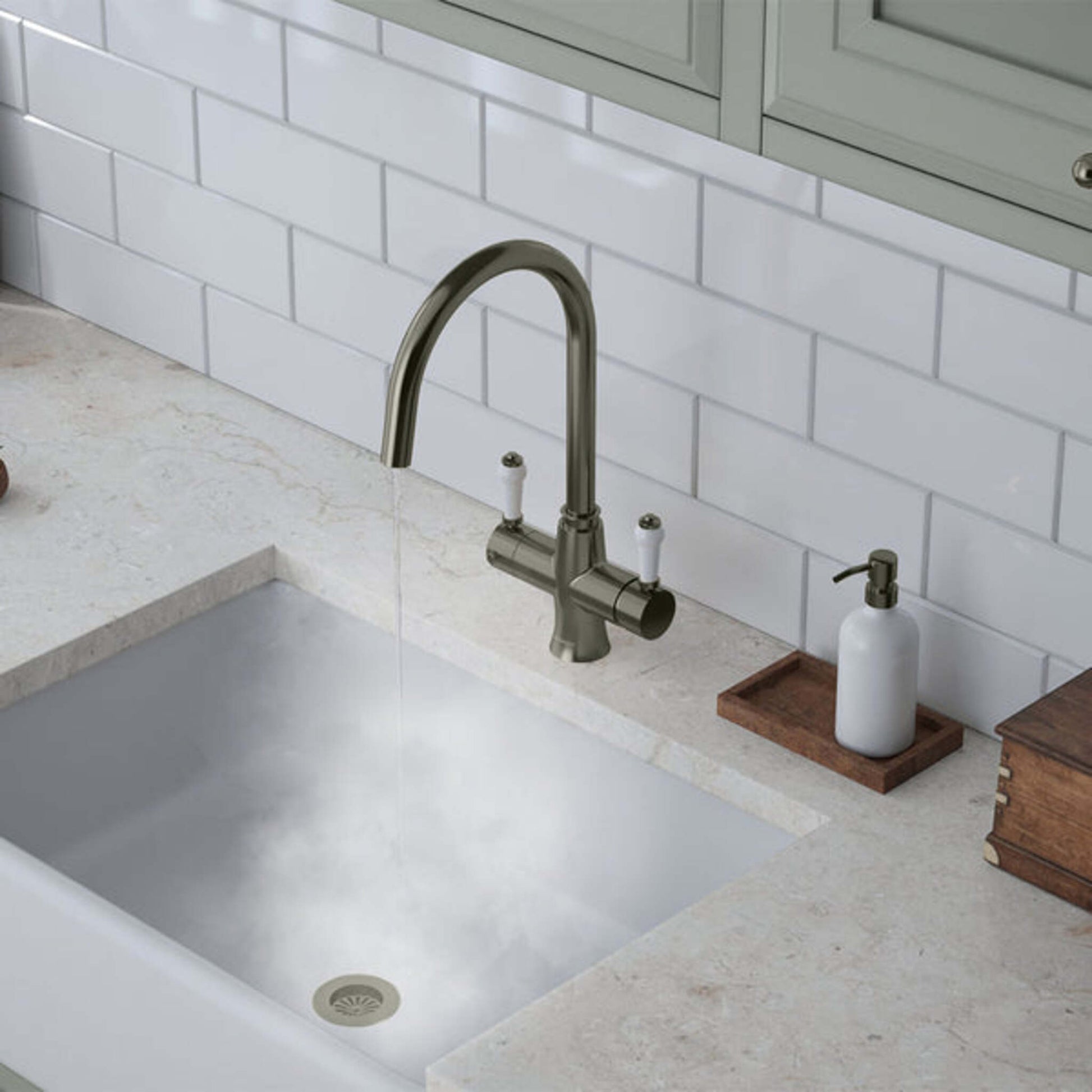 Hanstrom 3 - in - 1 Traditional Instant Boiling Water Swivel Tap - The Tap Specialist