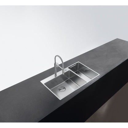 Franke Box Center BWX 220 54-27 1.5 Bowl Sink Lifestyle Image Black minimalist kitchen