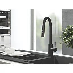 Ellsi Cato Matt Black Pull Out Tap - The Tap Specialist