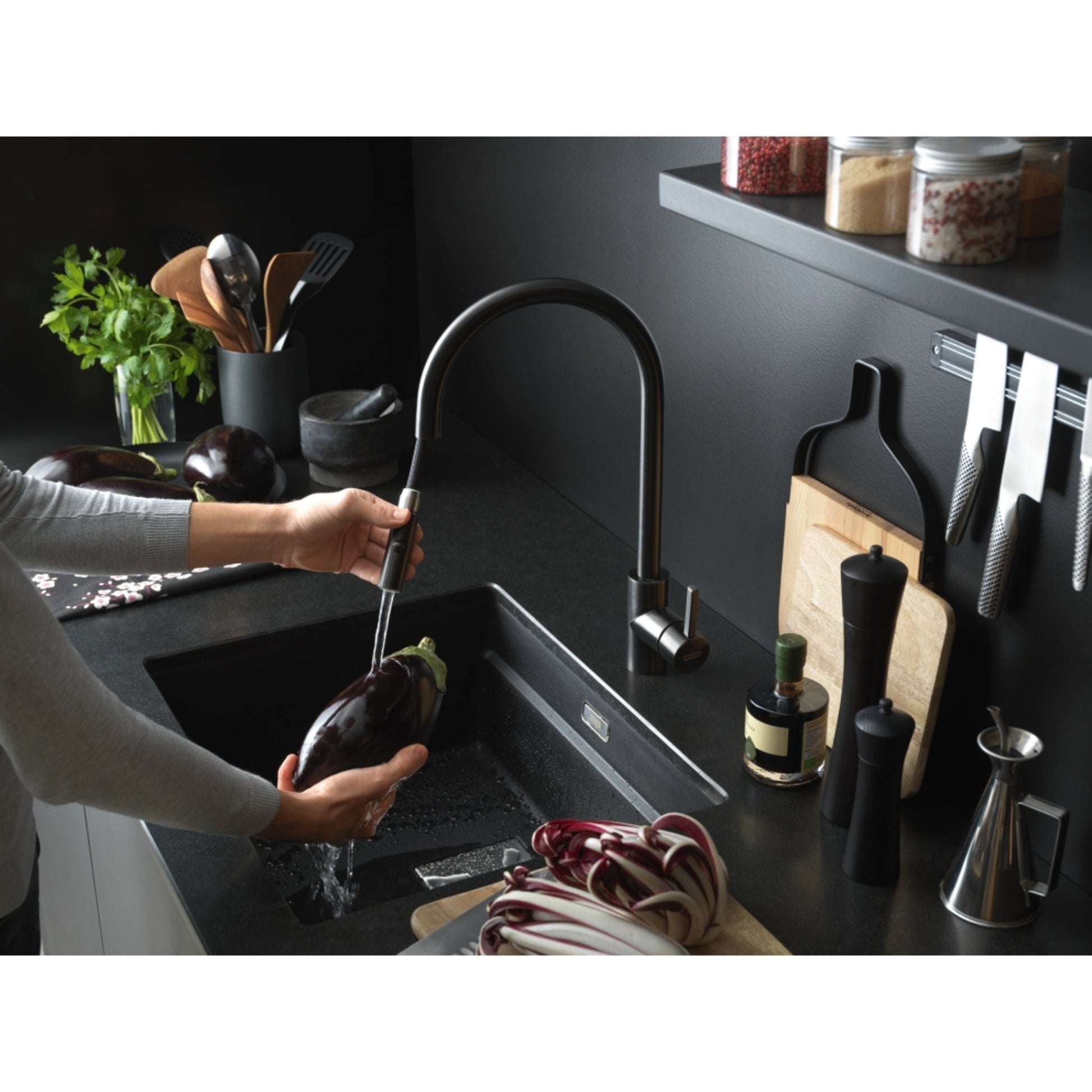 Franke Eos Neo Pull Down Spray Industrial Black Kitchen Tap - The Tap Specialist