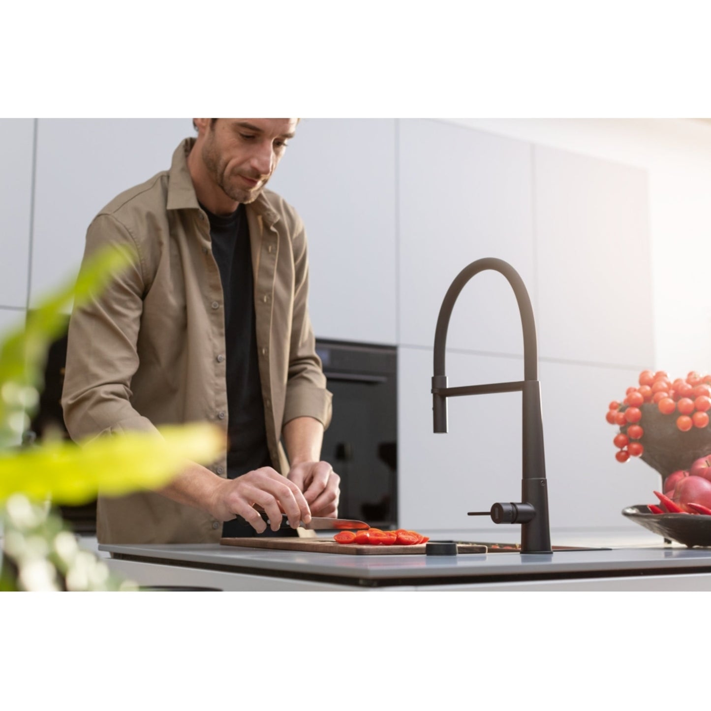 Franke Icon Semi - Pro Matt Black Kitchen Tap - The Tap Specialist