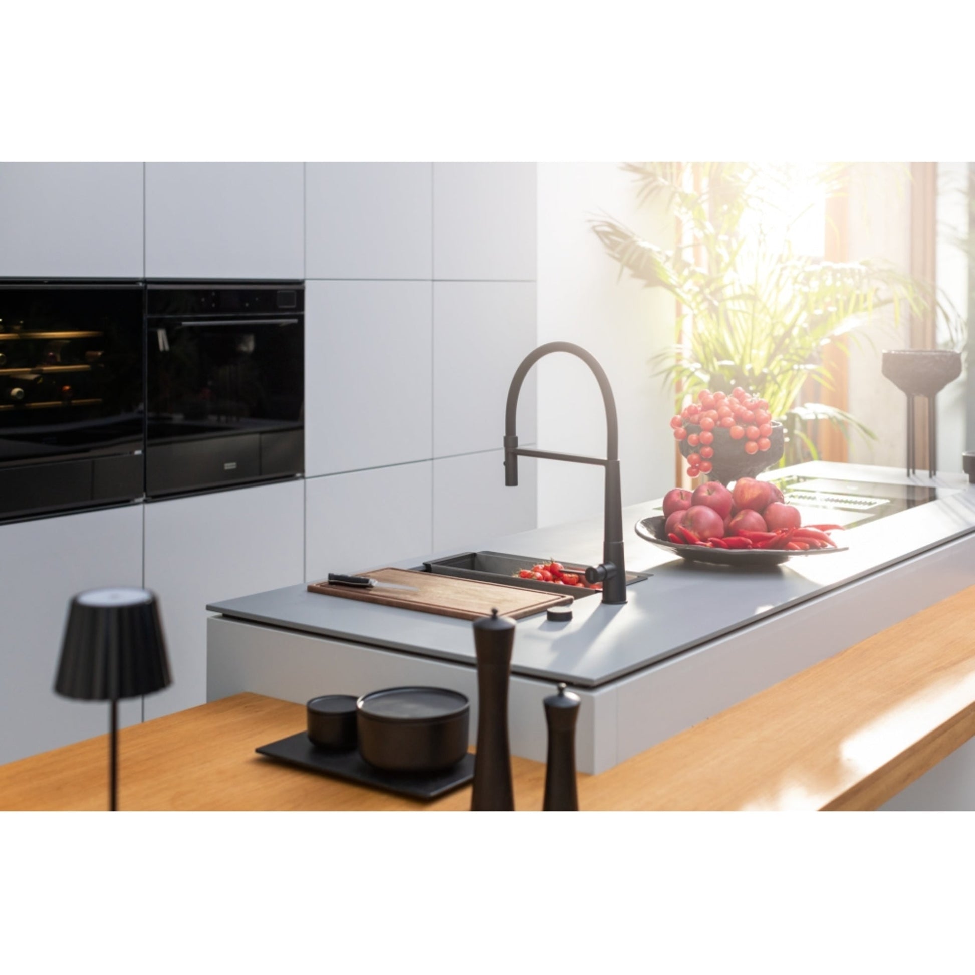 Franke Icon Semi - Pro Matt Black Kitchen Tap - The Tap Specialist