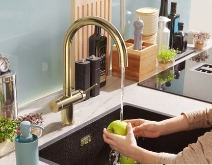 Franke Maris Water Hub 3 - in - 1 Electronic Tap - The Tap Specialist