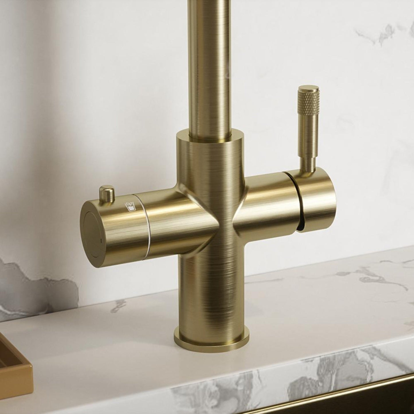 Hanstrom 4 - in - 1 Flex Pro Instant Boiling Water Tap Pull Out - Brushed Brass tap base - The Tap Specialist