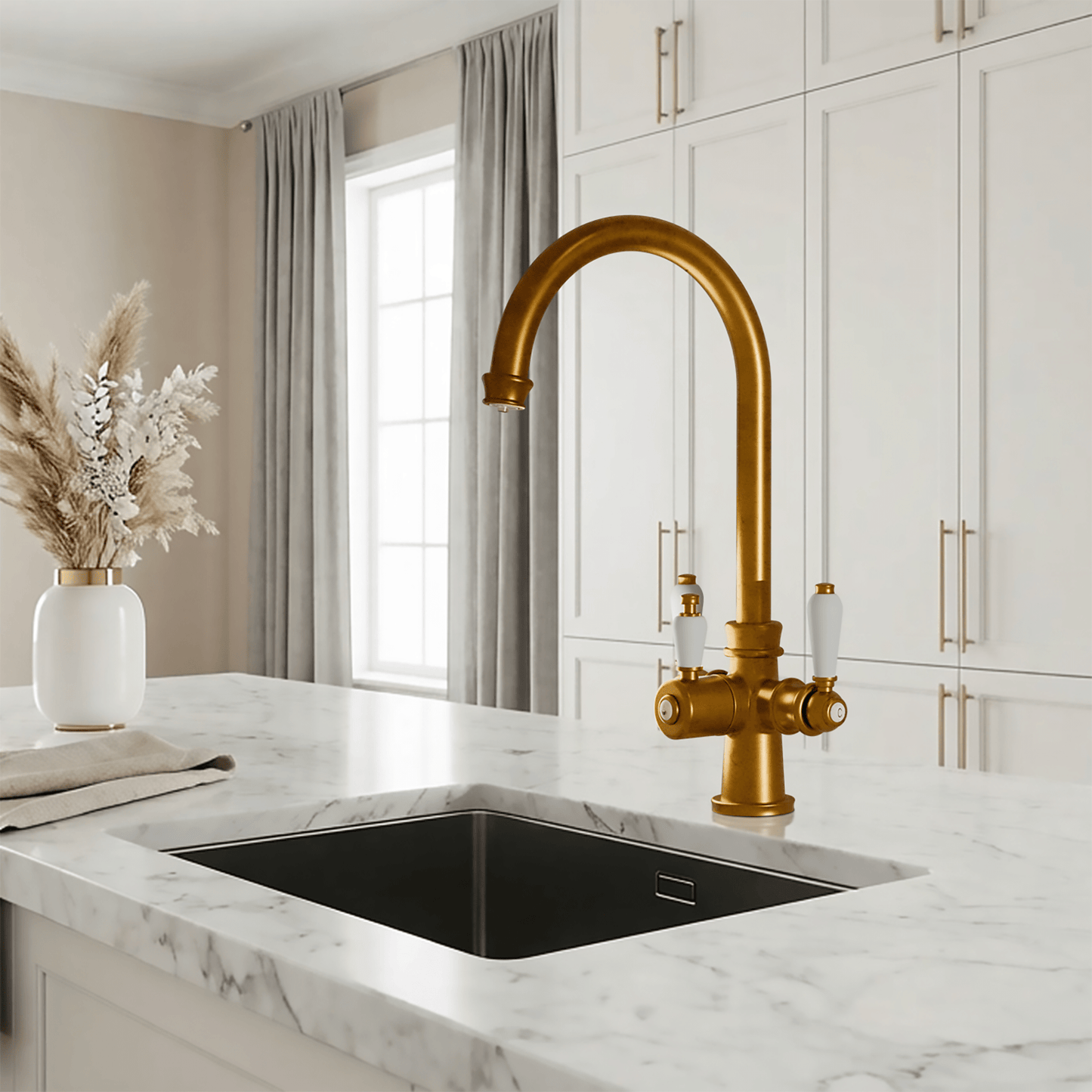 Hanström Holden 3 - in - 1 Instant Boiling Water Tap - The Tap Specialist