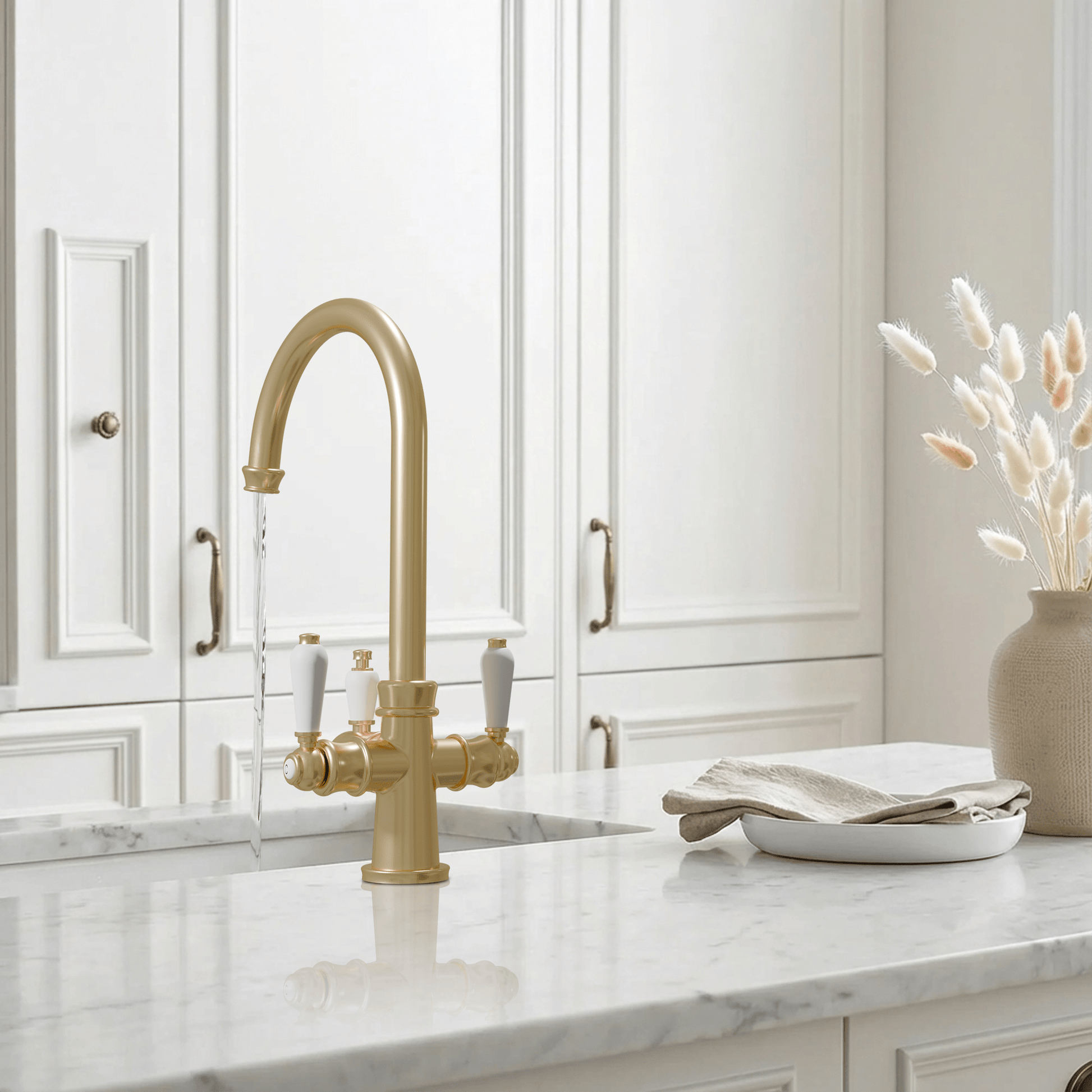 Hanström Holden 3 - in - 1 Instant Boiling Water Tap - The Tap Specialist